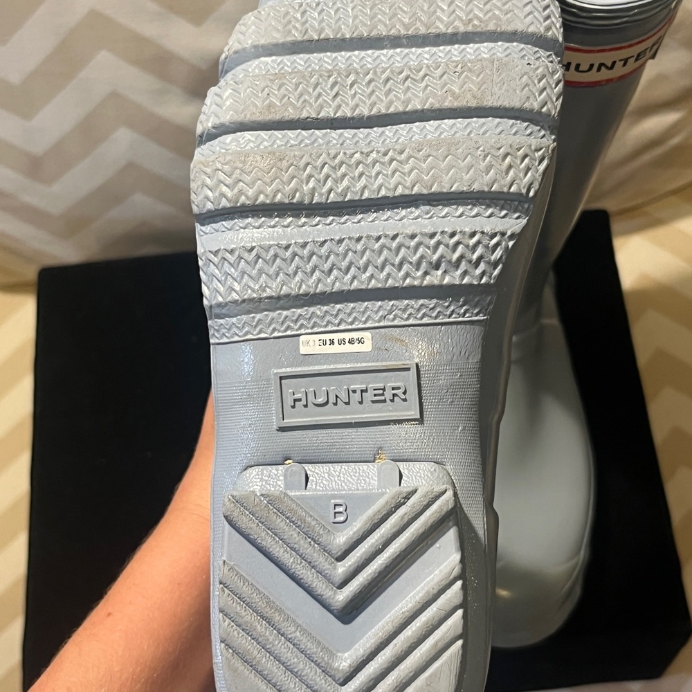 Hunter Kids Gray Rain Boots - Picture 3 of 4